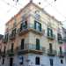 ...uno degli edifici pi antichi si trova allangolo con via Ravanas: si tratta di Palazzo Rava, disabitato da anni e per questo al centro di storie e leggende di fantasmi